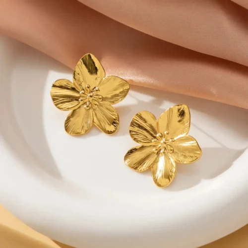 0eceb810-eed1-4efd-8259-98e27a1f9d23 Golden Blossom Studs