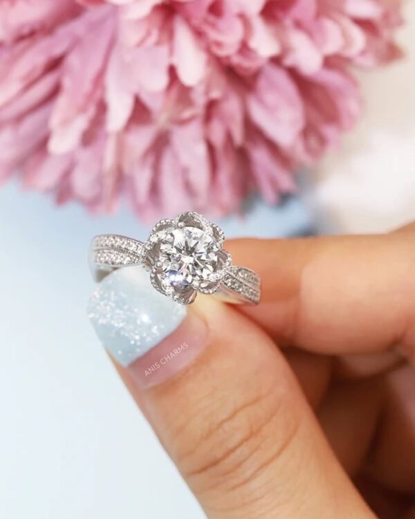 Flower Solitaire Zirconia Ring