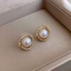 Whirlpool Shape Pearl Earrings