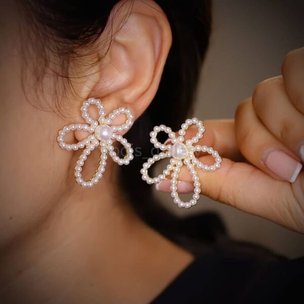 Flower of Pearl Earrings