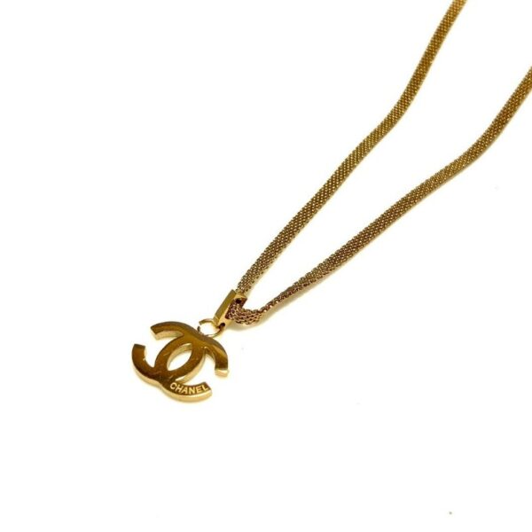 chanel logo pendant necklace