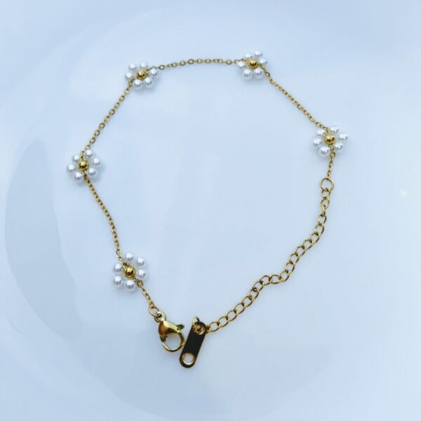 Anti Tarnish Floral Bracelet